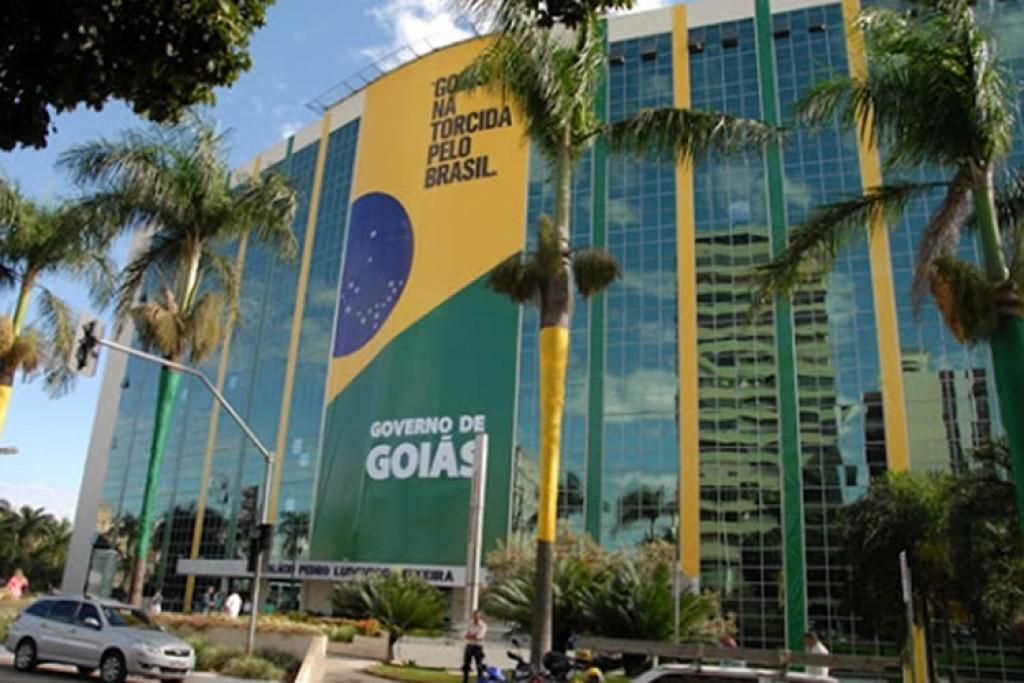 Governador recebe seleção goiana que vai à final da Taça das Favelas