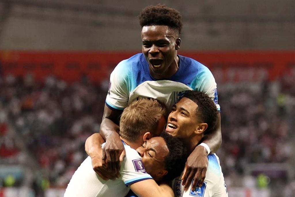 Inglaterra derrota Gales e avança em primeiro no Grupo B