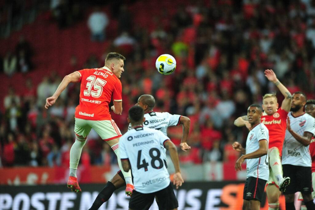 Inter vence o Athletico-PR pela 36ª rodada do Brasileirão