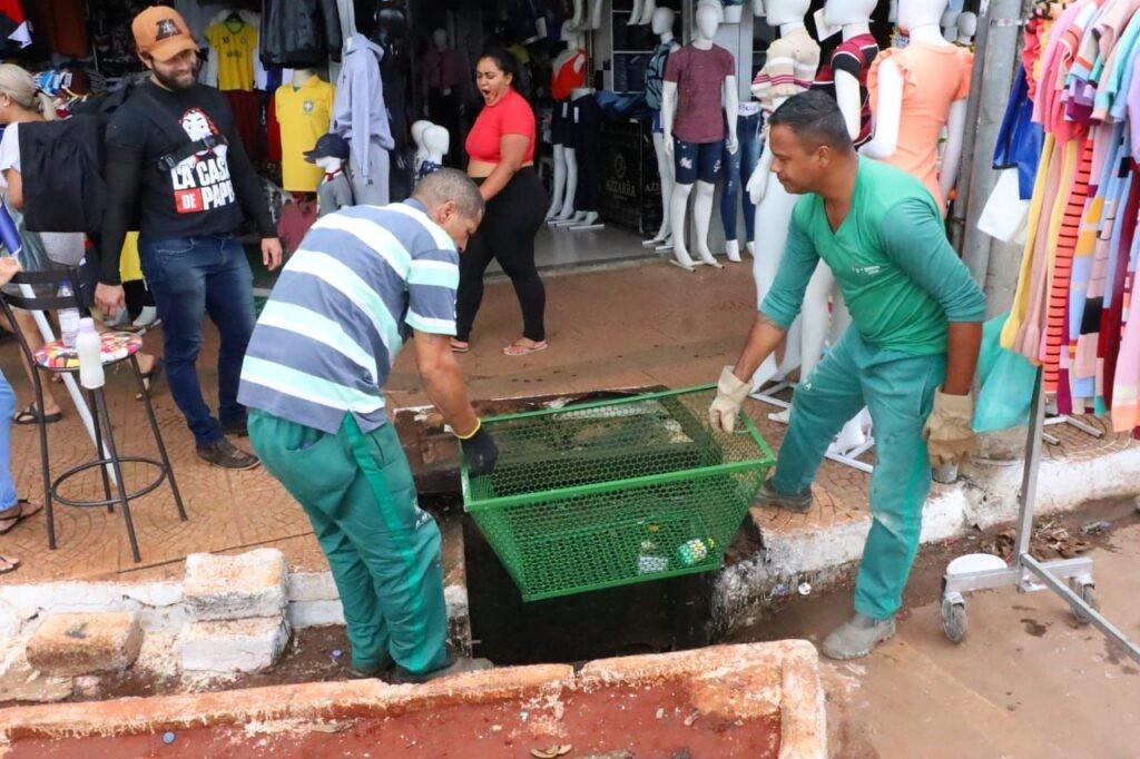 Prefeitura de Goiânia instala seis ecofiltros em bueiros da Região da 44 e Avenida Contorno