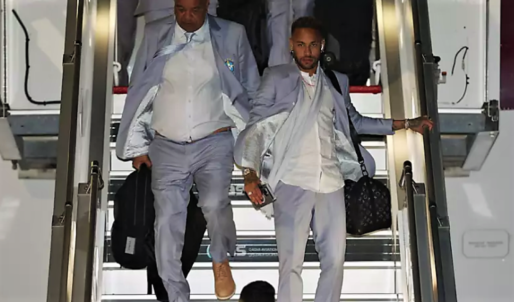 Seleção Brasileira desembarca no Catar para disputa da Copa do Mundo