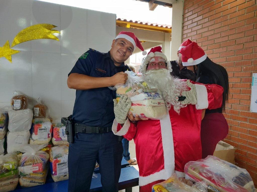 2º Natal Solidário da GCM distribui alimentos e brinquedos a 60 famílias no Solange Park