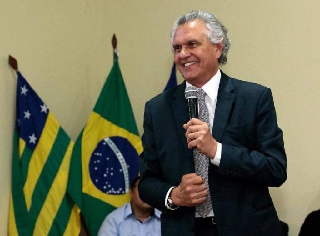 Governo de Goiás paga salários de dezembro antes do Natal