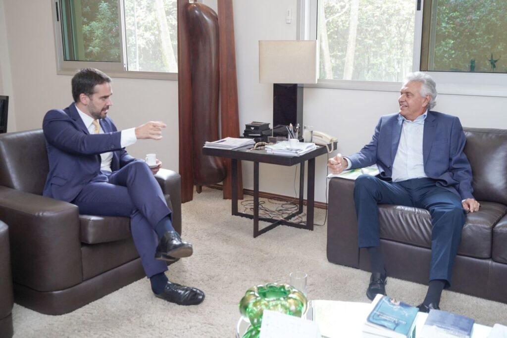 Caiado discute perda no ICMS em reunião com Eduardo Leite