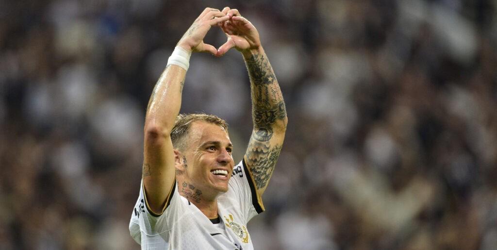 Corinthians vence o Água Santa na estreia diante de sua torcida