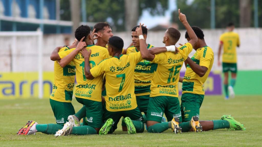 Cuiabá atropela adversário,10 x 0 e se classifica para próxima fase
