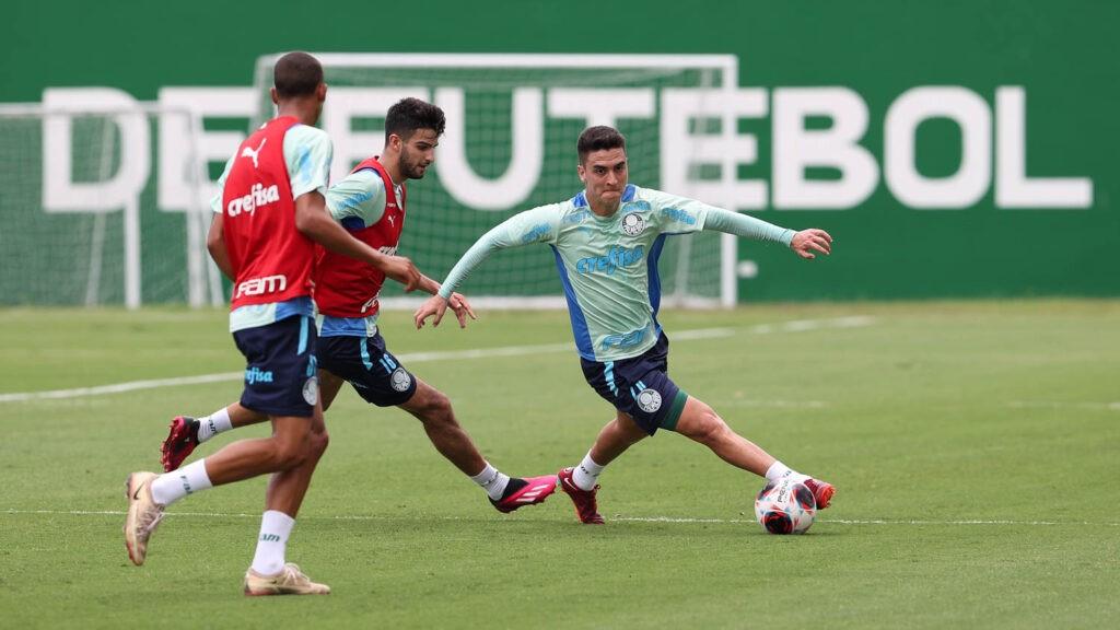 Palmeiras faz treino com reservas e crias da Academia visando jogo contra o Ituano