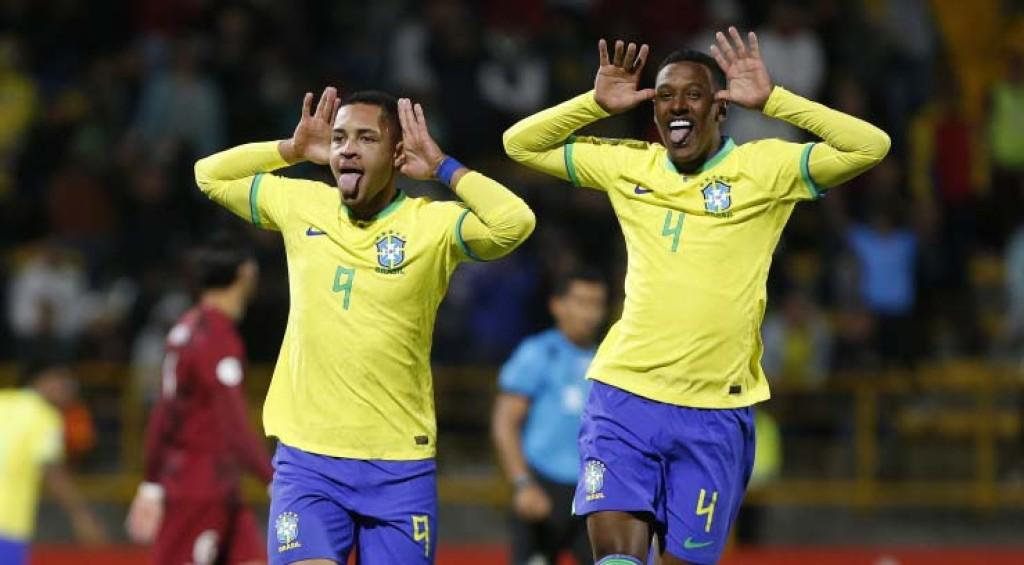 Brasil enfrenta Paraguai em busca de vaga no Mundial Sub-20