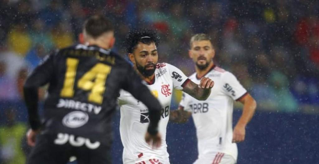 Flamengo perde para o Independiente Del Valle no jogo de ida da Recopa