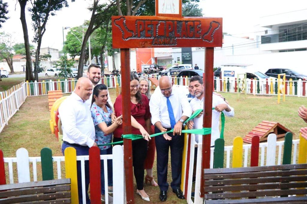 Prefeitura de Goiânia inaugura primeiro pet place 100% reciclável, no Parque Beija-Flor