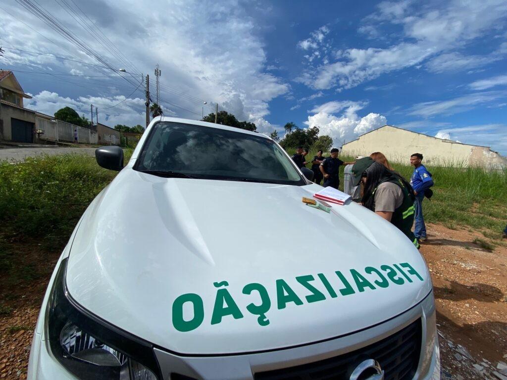 Amma autua empresa em R$ 15 mil reais por lançar entulho no Residencial Vale do Araguaia