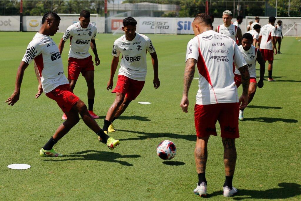 Flamengo encerra a preparação para o clássico diante do Fluminense