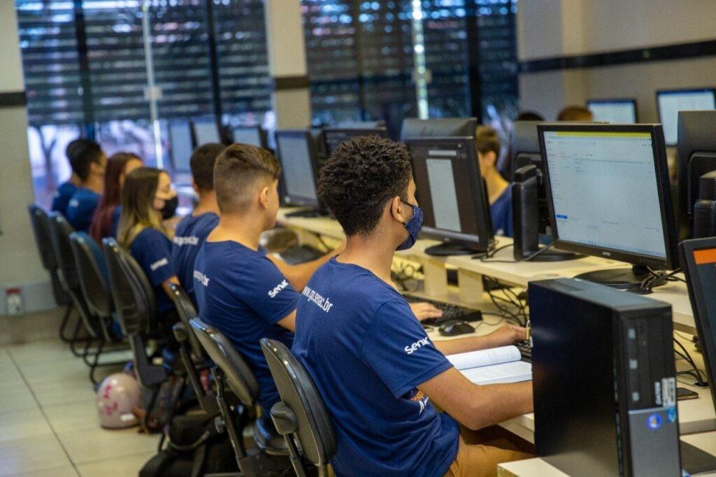 Prefeitura de Goiânia abre 194 vagas de cursos profissionalizantes gratuitos para jovem aprendiz, entre 16 e 24 anos