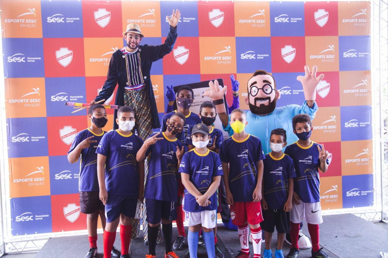 Sesc realiza aulas de futebol gratuitas em parceria com o Vila Nova