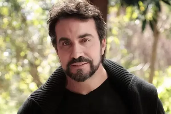 Padre Fábio de Melo lança seu livro em Goiânia