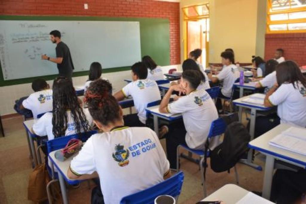 Aulas nas escolas estaduais retornam dia 1º