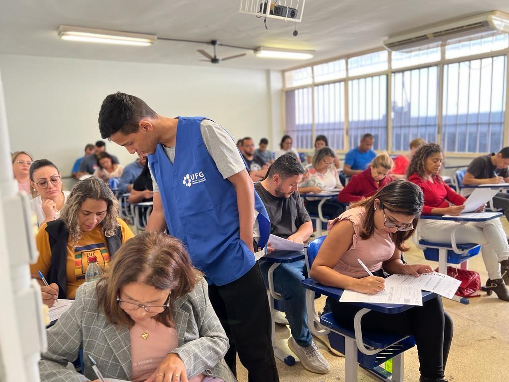 Candidatos às vagas de membros dos conselhos tutelares de Goiânia realizam prova objetiva de conhecimentos gerais neste domingo (16/07)
