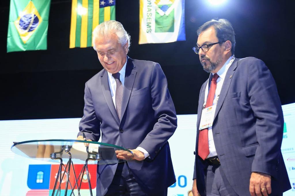 Governador assina Pacto Nacional pela Consciência Vacinal