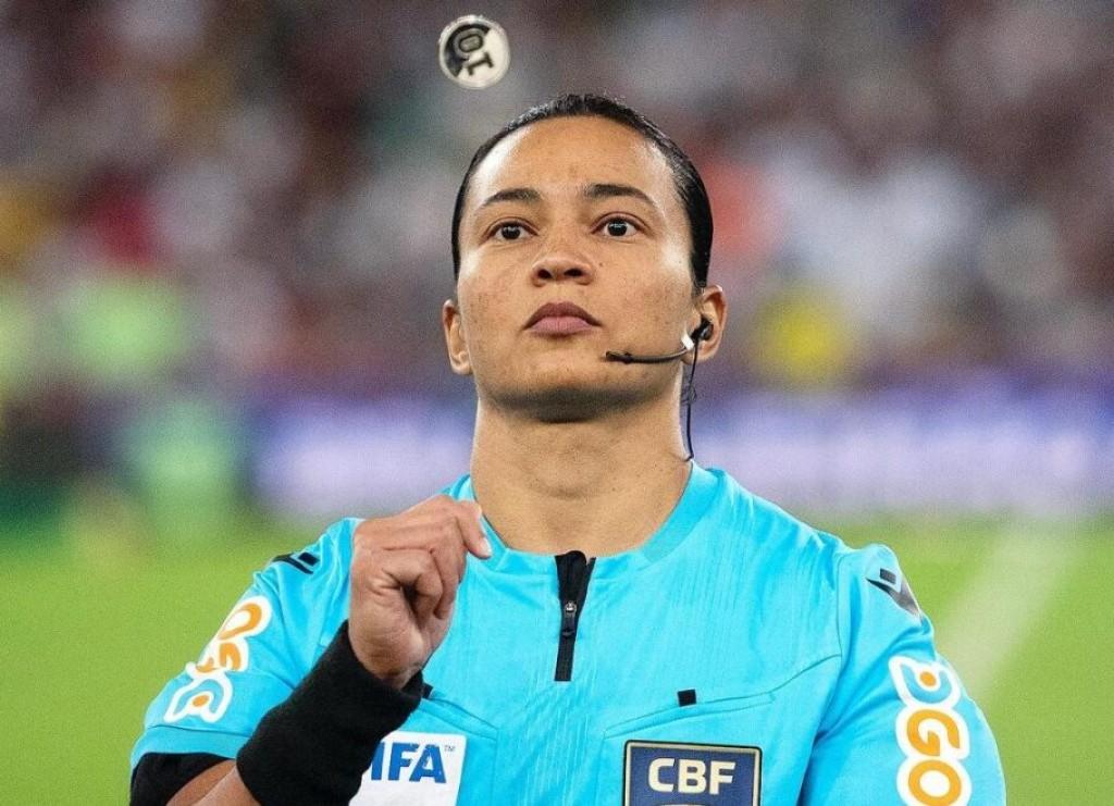 Quarteto brasileiro é escalado para estrear na Copa do Mundo Feminina