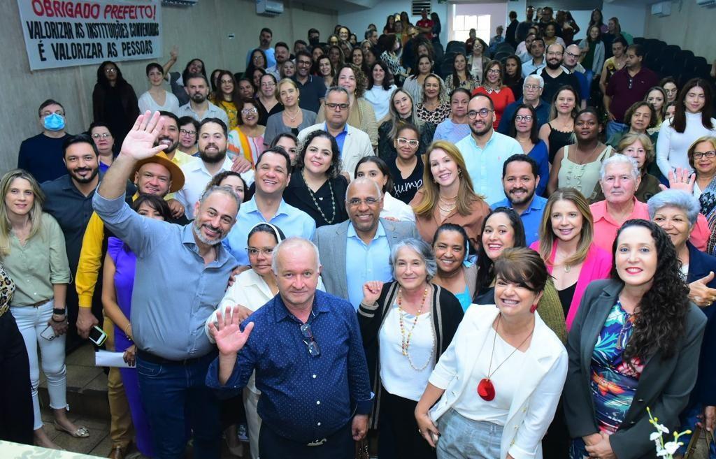 Rogério Cruz anuncia ampliação em mais de 30% de verbas destinadas a centros de educação infantil conveniados com a rede municipal de ensino