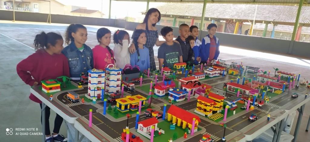 Alunos da Escola Municipal Arão Fernandes de Oliveira recebem projeto Detranzinho nesta quinta-feira (17/08)