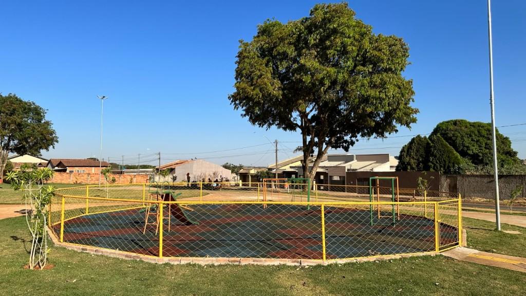 Prefeitura de Goiânia finaliza construção de praça no Residencial Itaipu