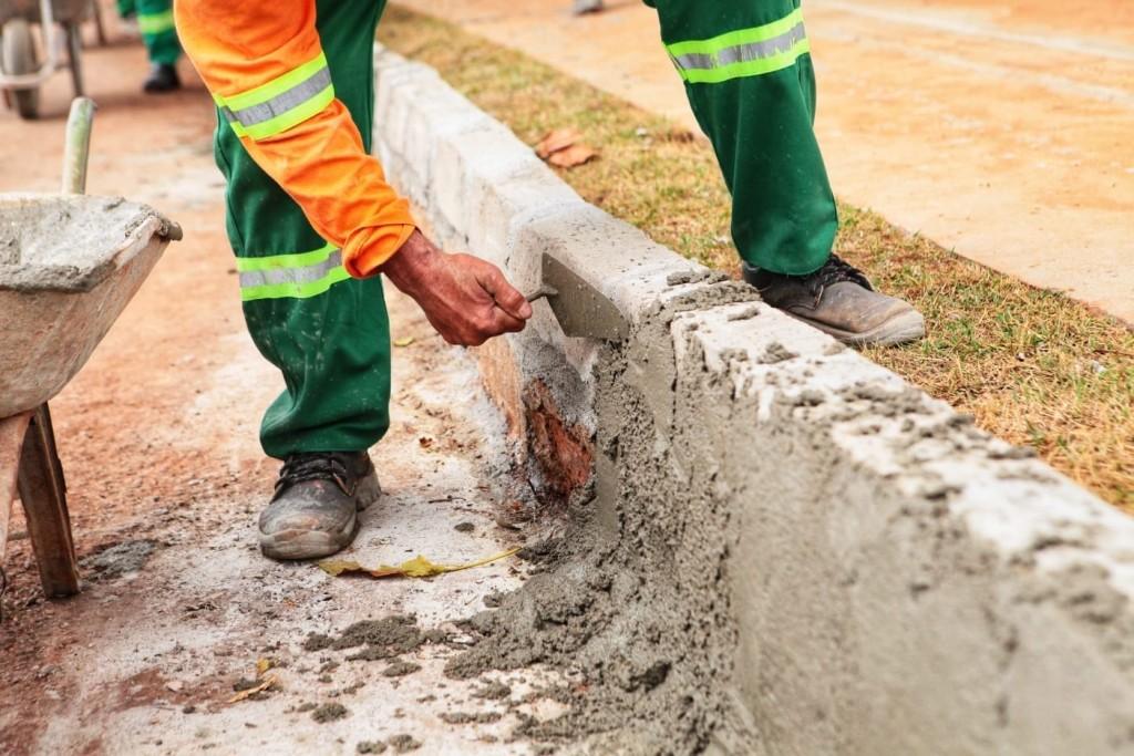 Prefeitura de Goiânia trabalha para manter a cidade limpa com 30 serviços em mais de 700 bairros da Capital