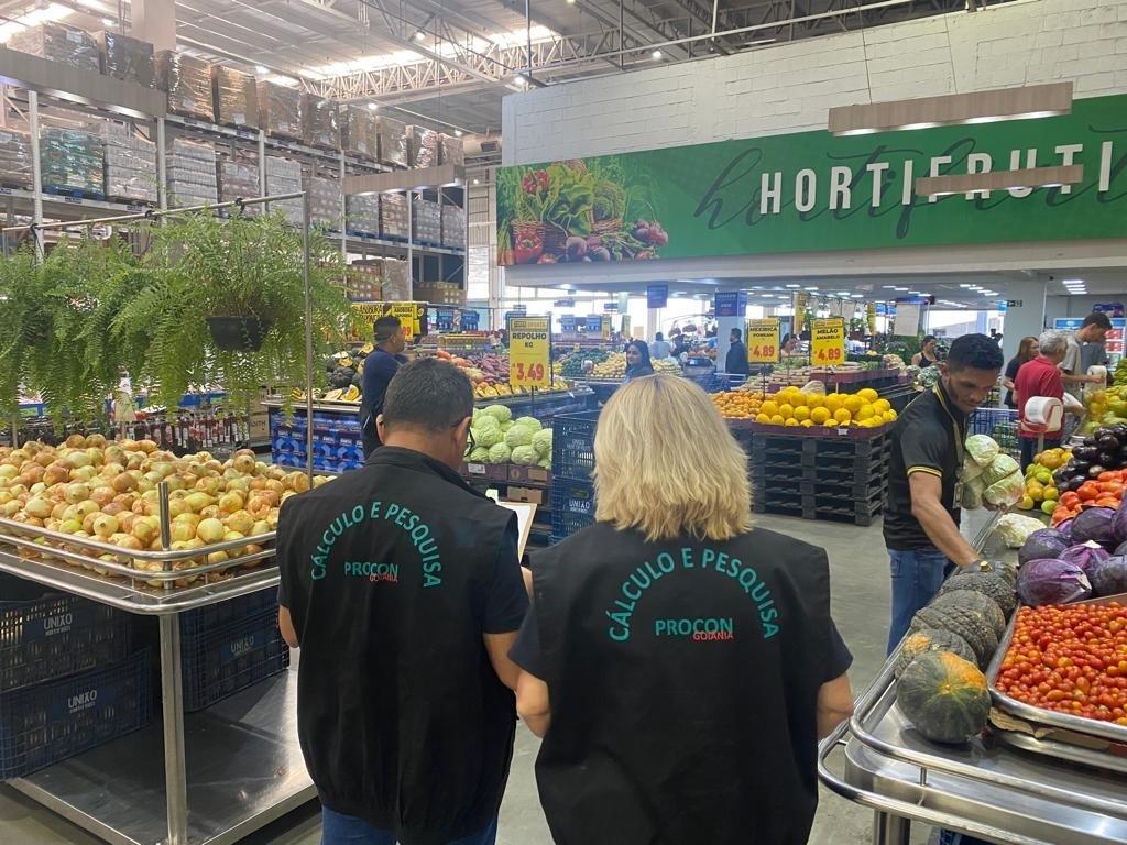 Procon Goiânia aponta variação de até 317,73% no preço de produtos da cesta básica
