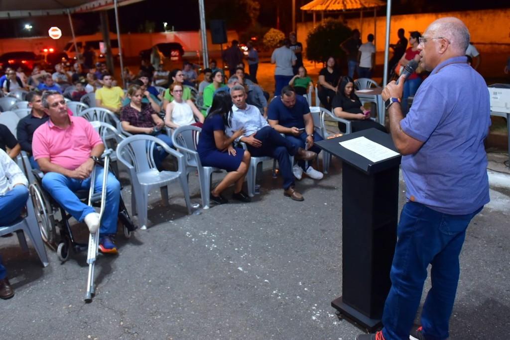 Após série de vistorias, prefeito Rogério lança obras de reconstrução asfáltica no Jardim América e Nova Suíça