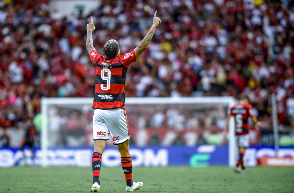 Flamengo vence o Bahia, com gol de pênalti no primeiro jogo sem Sampaoli