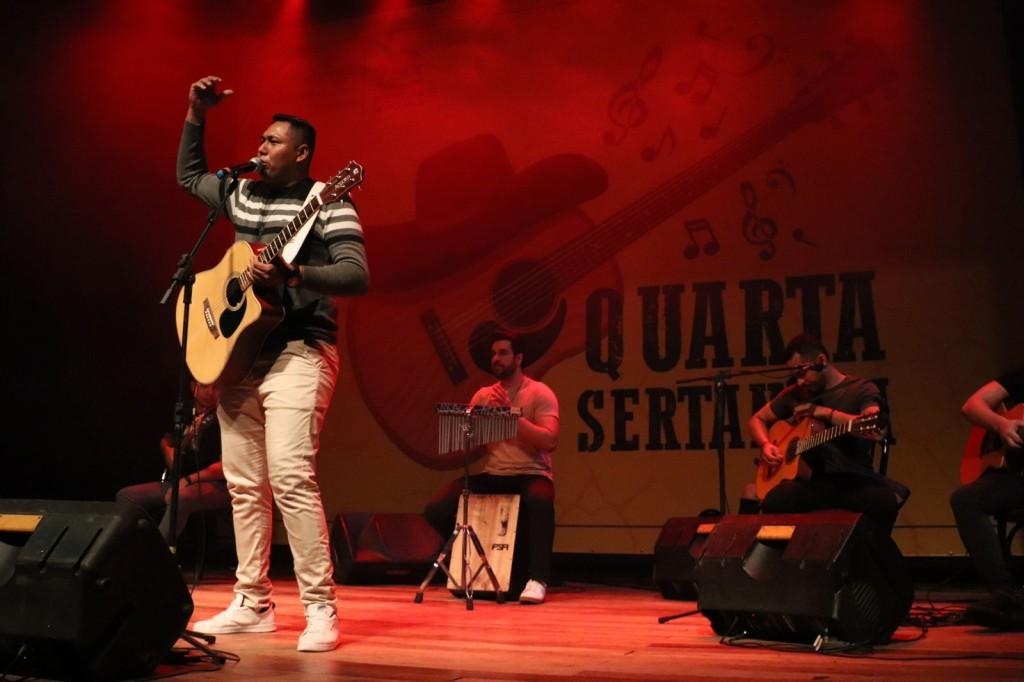 Prefeitura de Goiânia realiza Quarta Sertaneja com shows gratuitos de cantores locais no Teatro Goiânia Ouro