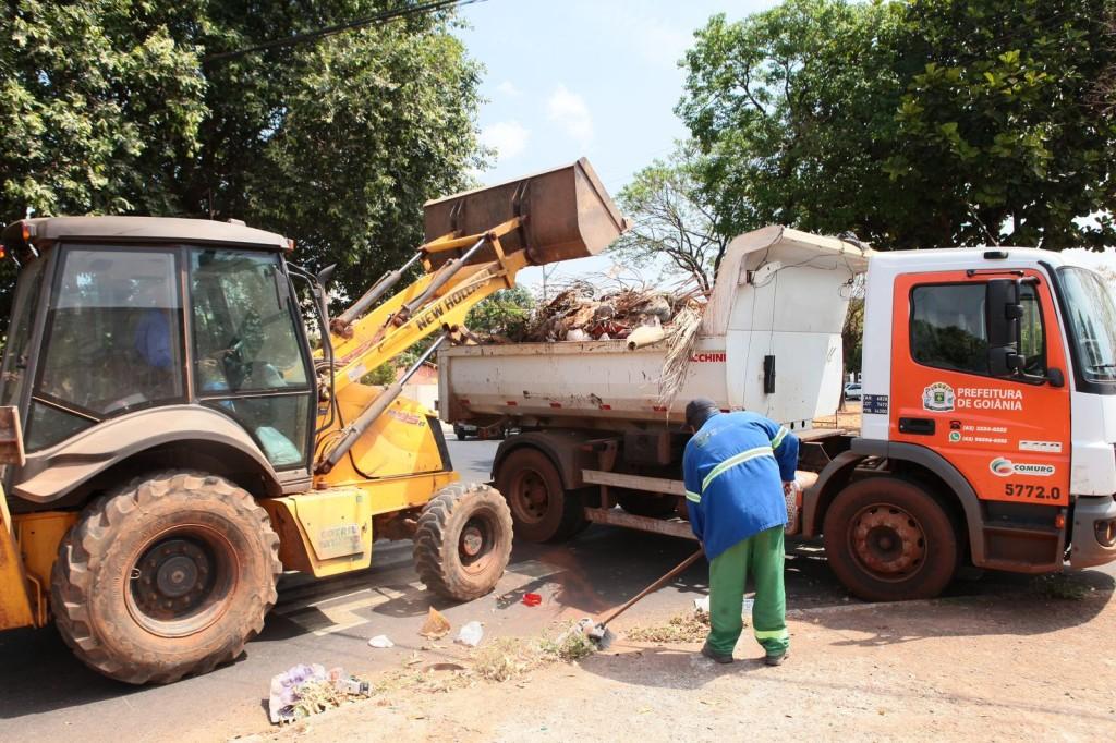 Prefeitura de Goiânia retira 156 toneladas de lixo descartado irregularmente no Jardim Colorado