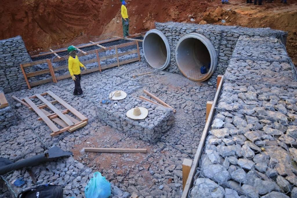 Prefeitura trabalha em obras para resolver problemas históricos de alagamento em Goiânia