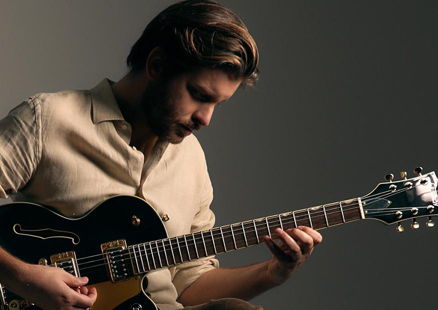 Sesc promove show de Thiago Nacarato no Teatro Goiânia