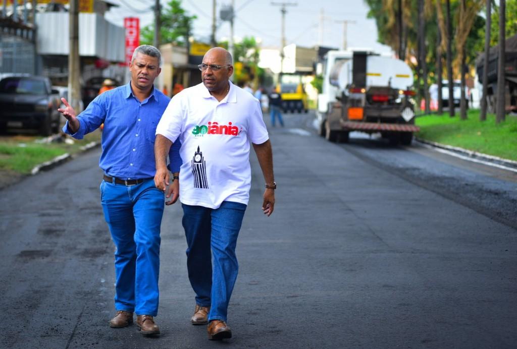 Prefeito Rogério destaca qualidade das obras em andamento durante mais um giro de vistorias