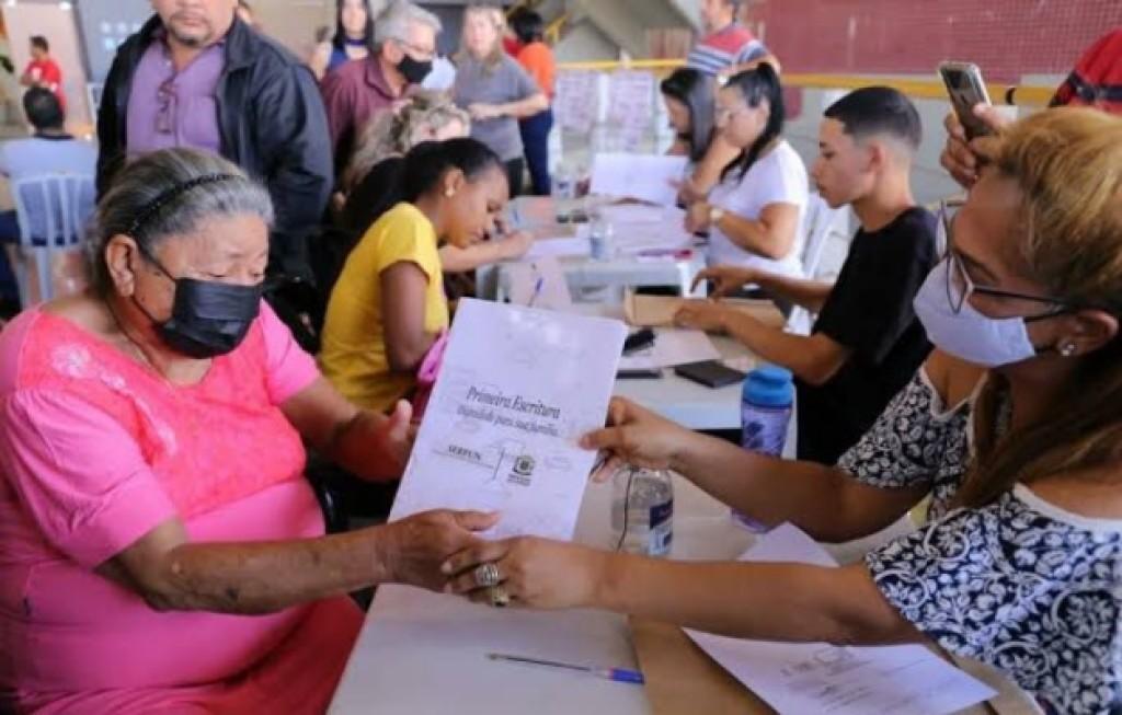 Prefeitura de Goiânia oferece orientações, consultas e abertura de processos sobre regularização fundiária no Mutirão
