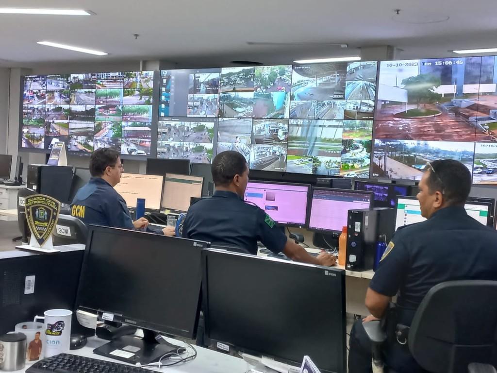 Centro de Controle Integrado da Prefeitura inibe ações criminosas e aumenta segurança em Goiânia