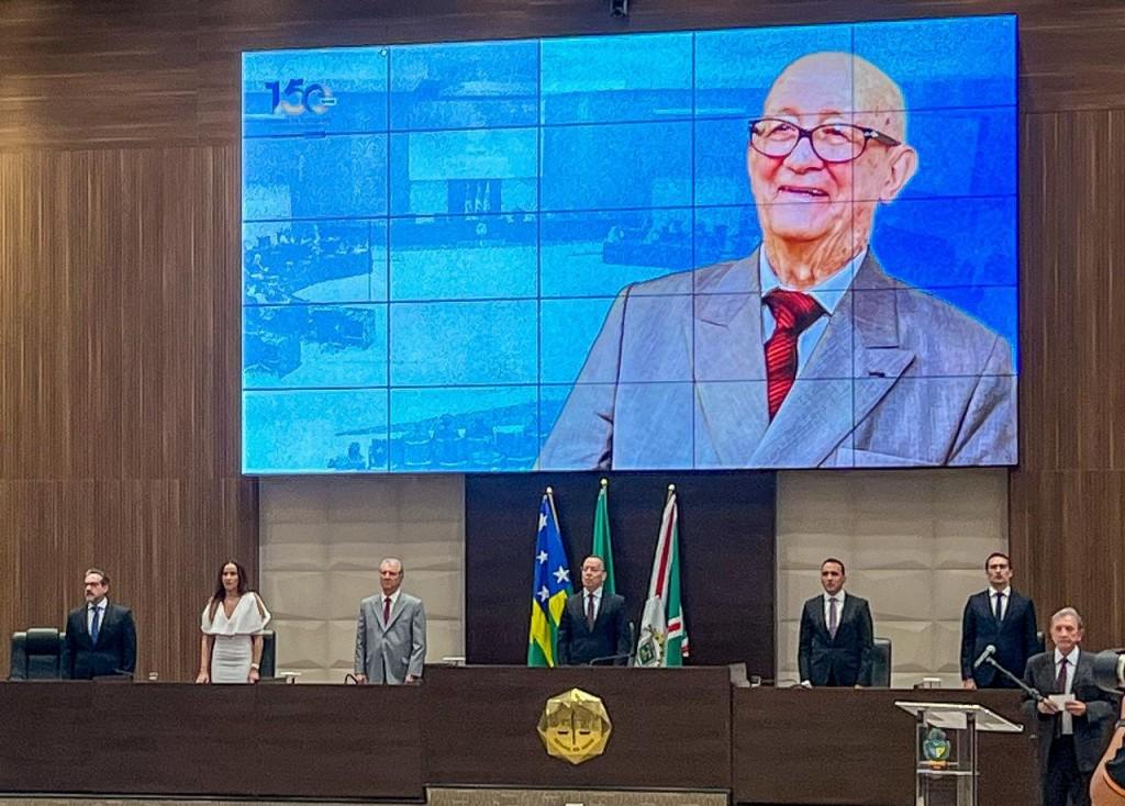 Procurador-Geral do Município, José Carlos Issy participa da solenidade de batismo do Plenário do TJGO em homenagem ao desembargador Homero Sabino