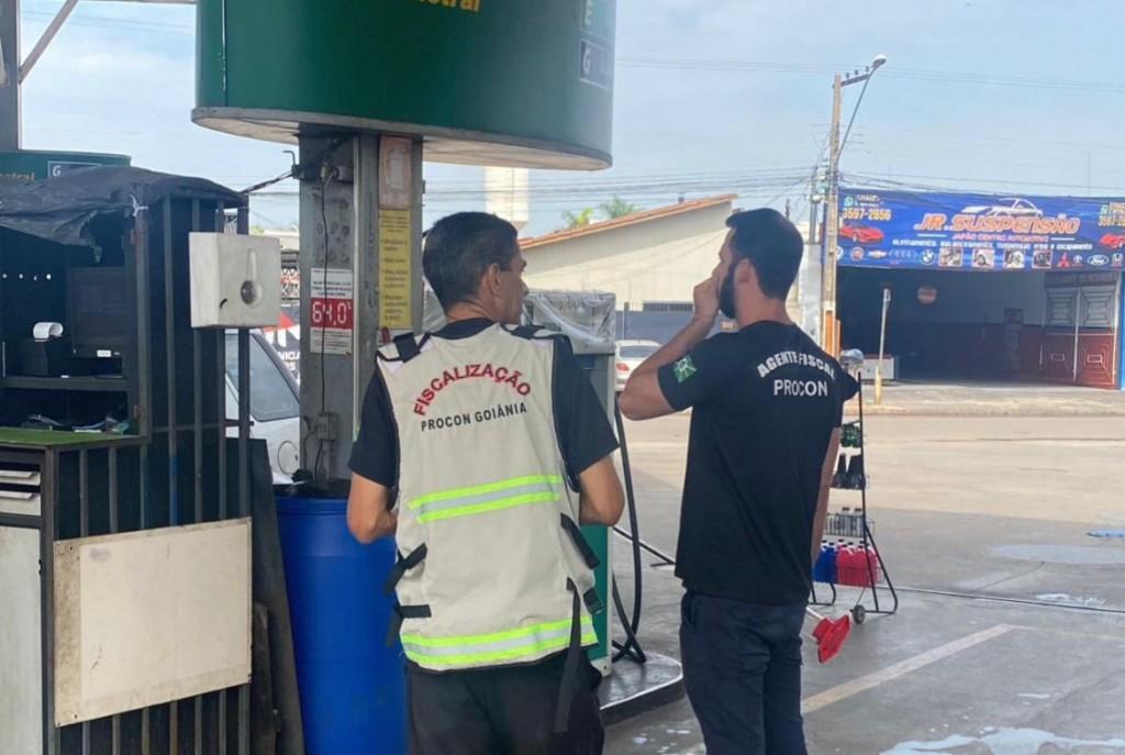 Procon Goiânia celebra acordo com ANP para fiscalizar qualidade dos combustíveis em postos da Capital