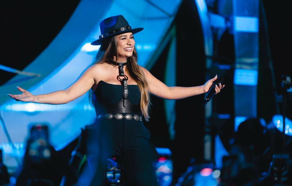 Simone Mendes anuncia sua primeira turnê internacional em fevereiro