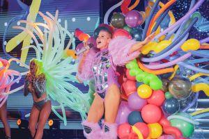 Xuxa Meneghel, Juno e Dj Malboro comandaram o segundo dia do Navio da Xuxa com muita emoção e saudosismo