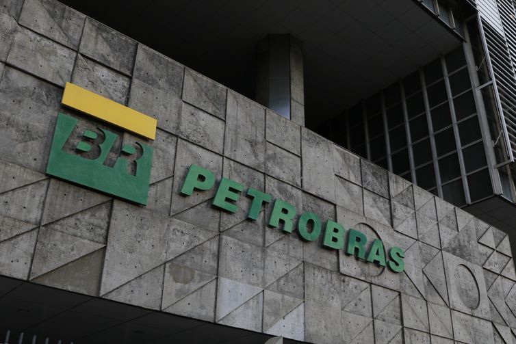 Petrobras pagou R$ 240,2 bilhões em tributos e royalties em 2023