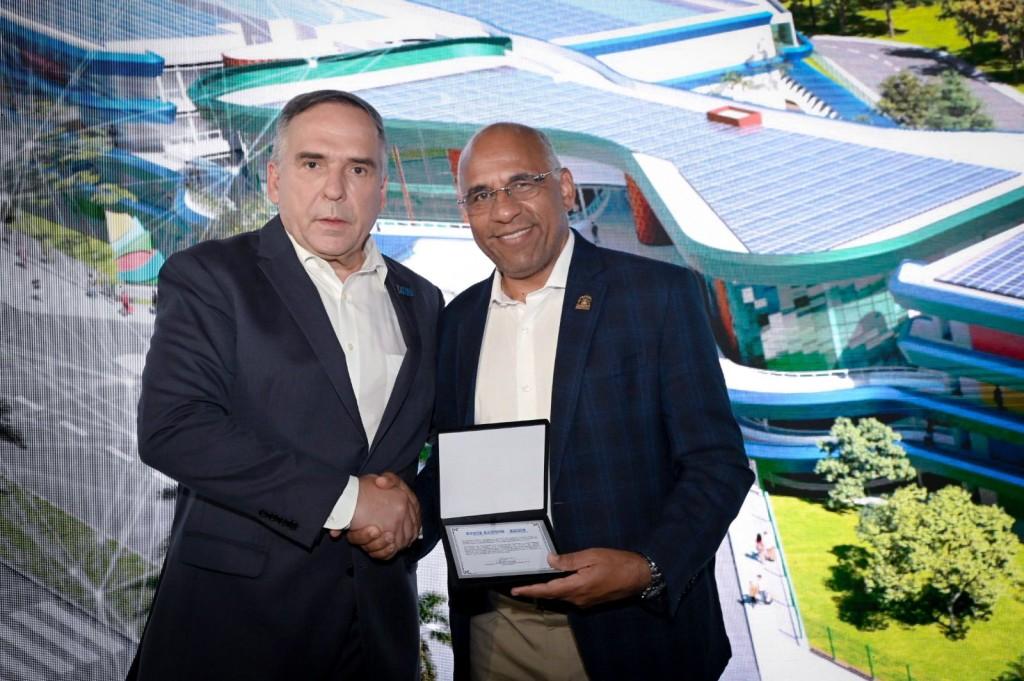 Prefeito Rogério participa de lançamento da Escola Sesi Senai Jardins, que será construída em área cedida pela Prefeitura de Goiânia