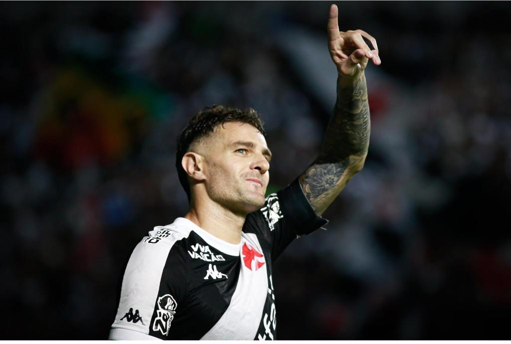 Vasco elimina o Botafogo e garante vaga na semifinal do Carioca