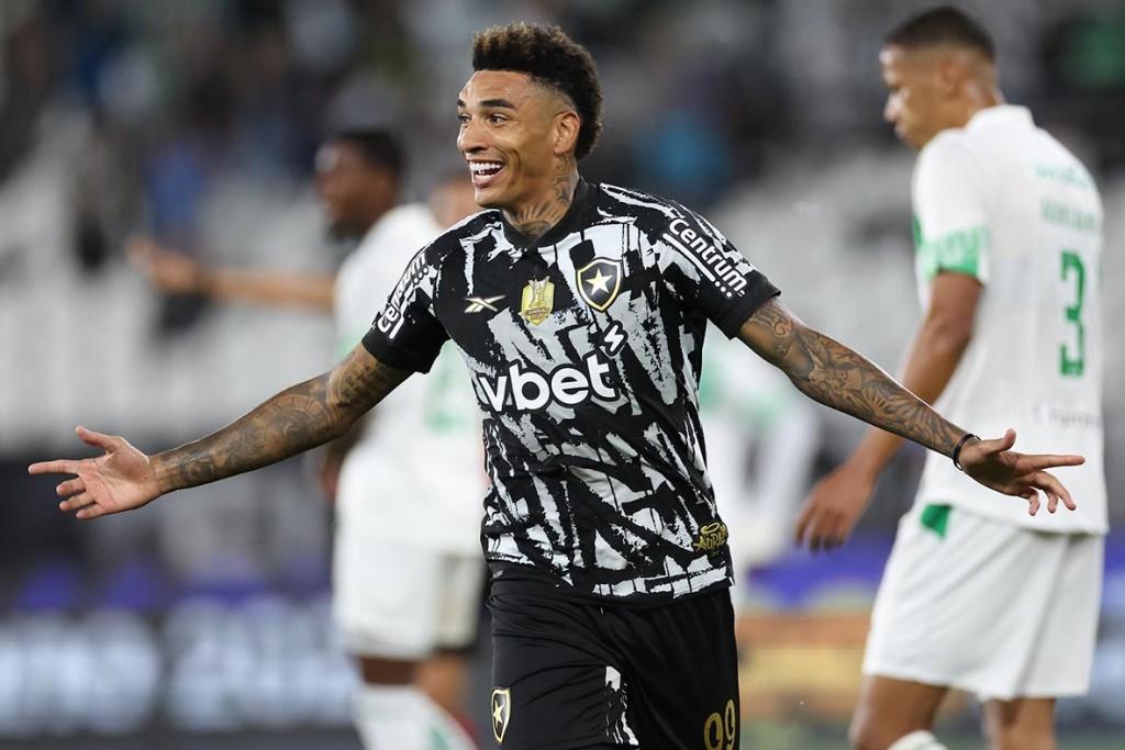 Botafogo vence o Juventude e conquista primeira vitória no Brasileirão 