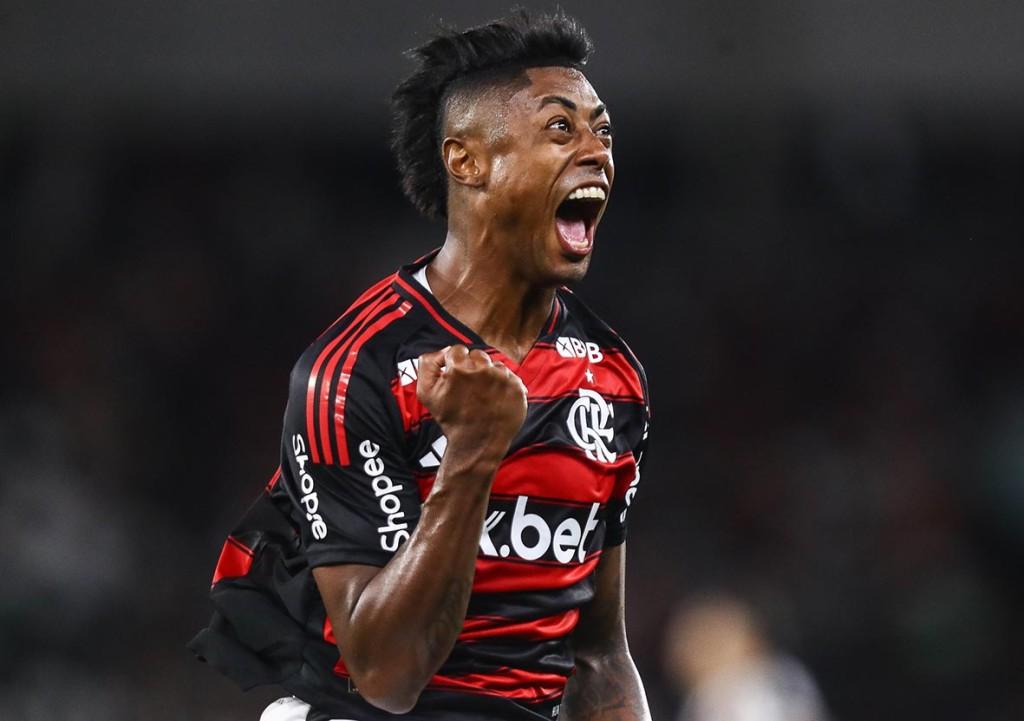 Bruno Henrique, atacante do Flamengo, é indiciado pela Polícia Federal por fraude em jogo contra o Santos
