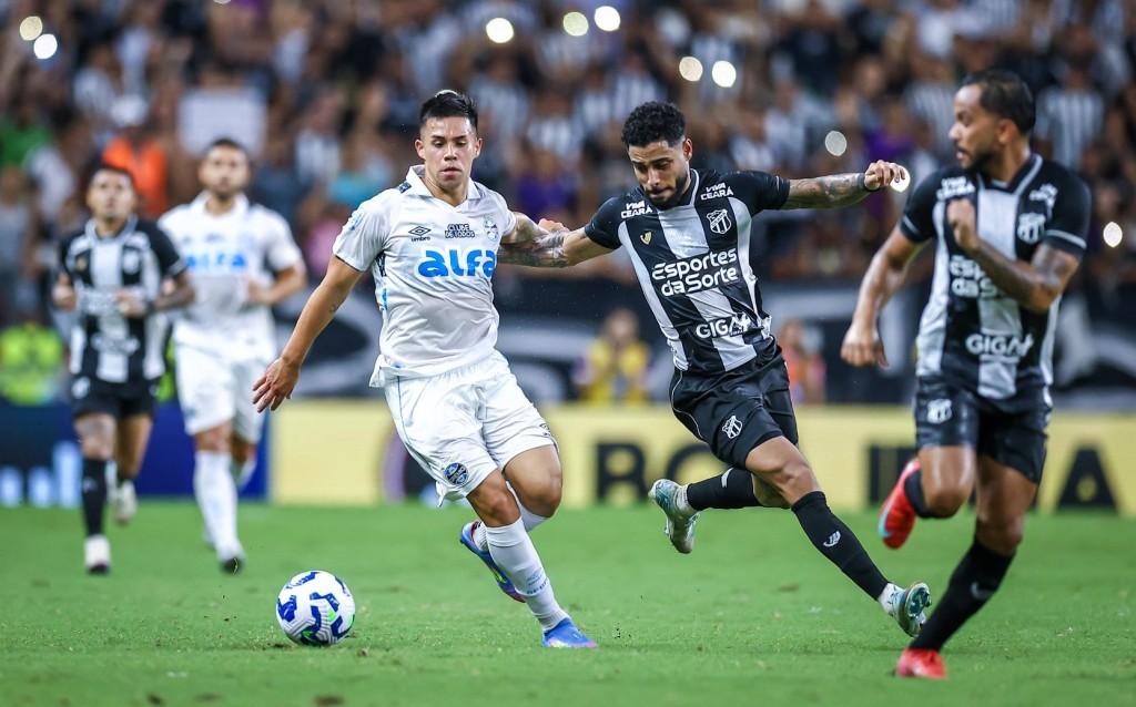 Ceará derrota o Grêmio por 2 a 0 no Castelão pelo Brasileirão