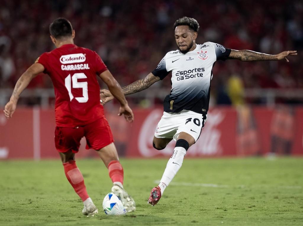 Corinthians arranca empate na Copa Sul-Americana contra América de Cali