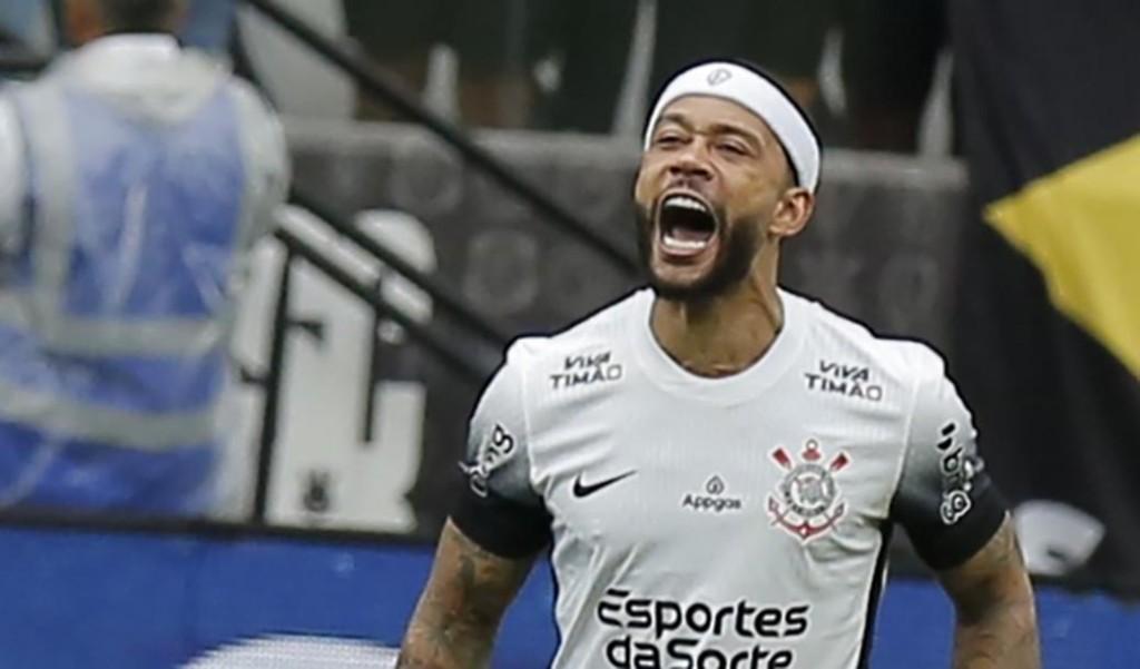 Corinthians vence o Sport de virada com dois gols de Memphis Depay no Brasileirão