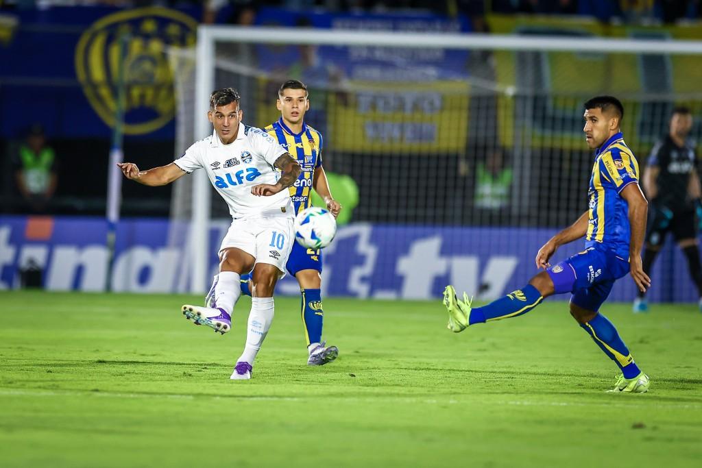Grêmio abre campanha na Sul-Americana com vitória sobre o Sportivo Luqueño